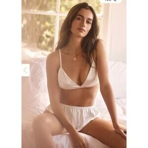 NWT AnthropologieHanky Panky Satin Sleep Bralette in‎ Ivory